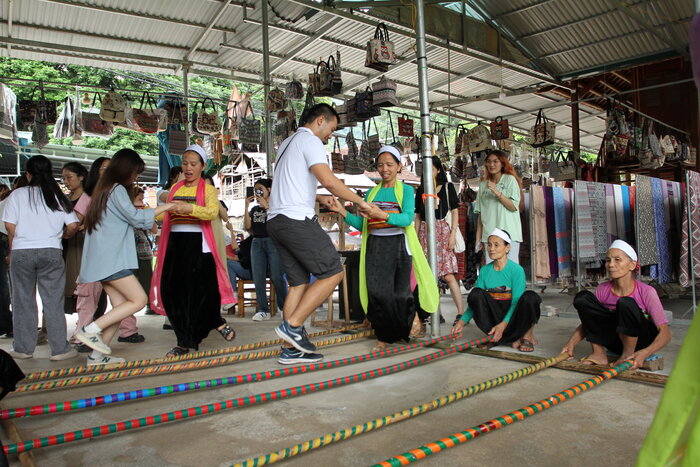 What-to-do-in-mai-chau-top-06-activities-not-to-be-missed-in-mai-chau-viet-nam_AuasiaTravel