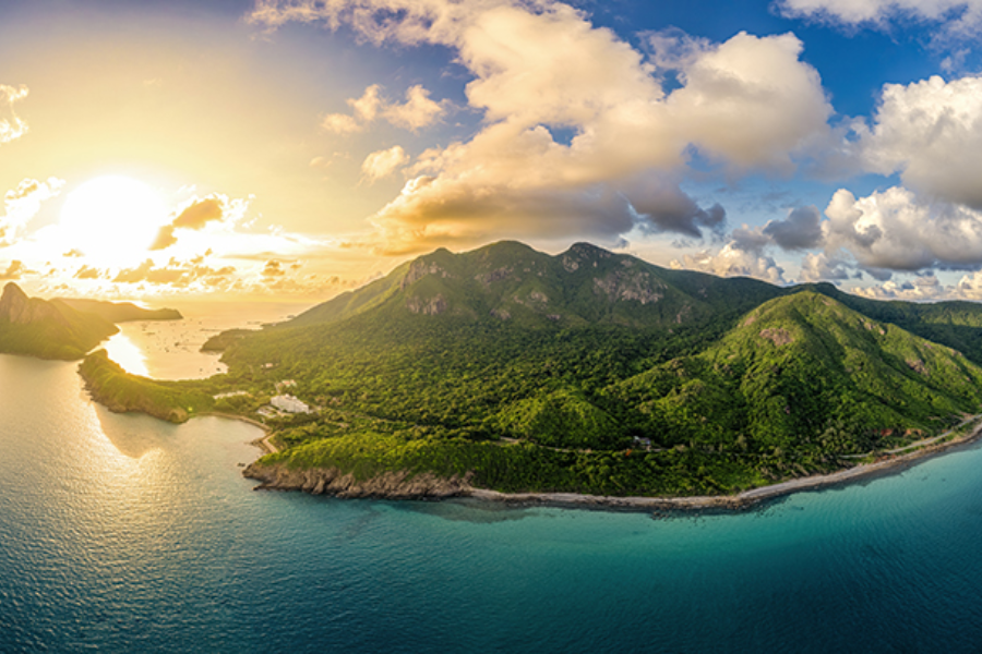 Con Dao Island is one of the most beautiful islands in Vietnam
